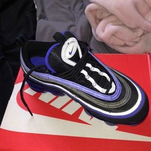 Nike VaporMax 97 Black/Persian Violet